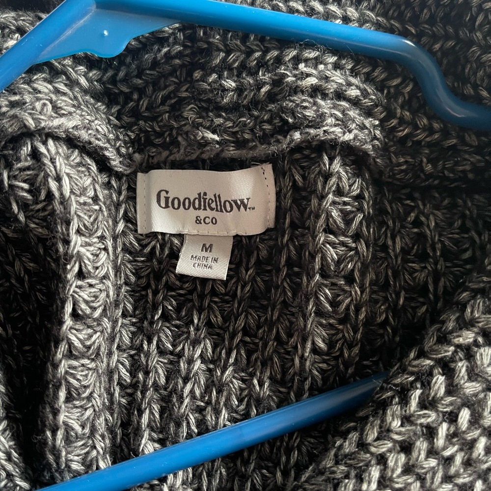 Men’s sweater